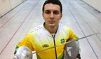 Renzo Agresta é o melhor atleta brasileiro no esgrima 