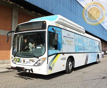 Primeiro ônibus movido a hidrogênio