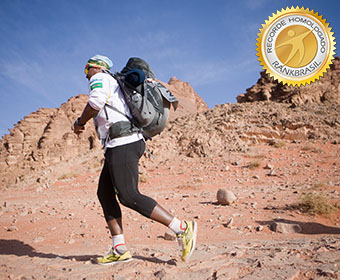 Ultramaratona mais rápida pelos quatro desertos extremos