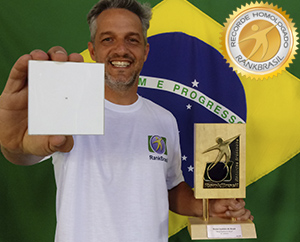 Menor bandeira do Brasil