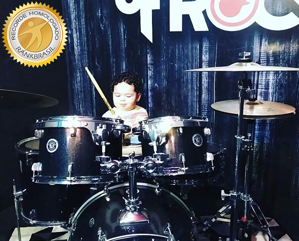 Mais jovem baterista