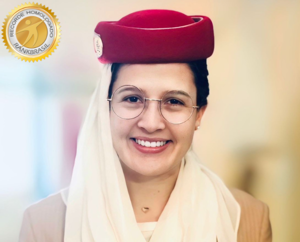 Primeira mulher brasileira a visitar todos os países e os 2 polos