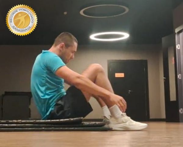 Maior número de abdominais estilo remador