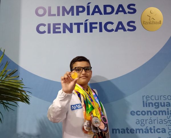 Maior Número de Medalhas em Olimpíadas Científicas