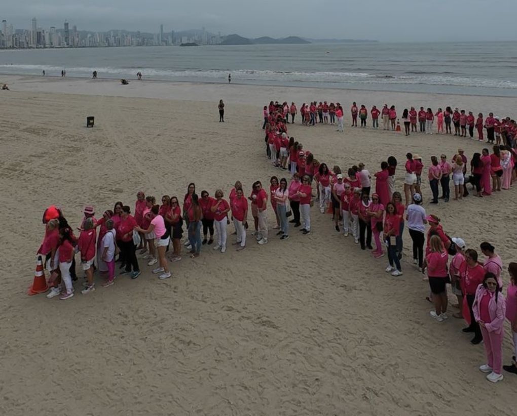 Maior Laço Humano do Brasil em prol do Outubro Rosa