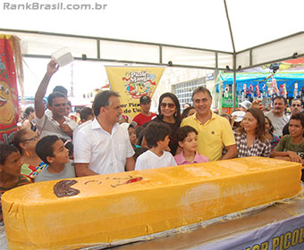 Bloco de Carnaval pretende produzir o maior picolé do país