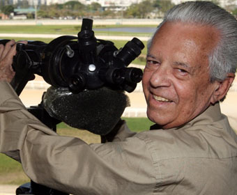 Ernani Pires Ferreira, a ‘voz do Jockey Club’, morre aos 77 anos